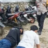 Pelajar Madrasah Aliyyah Nurul Falah, Desa Bandasari, Kecamatan Cangkuang, Kabupaten Bandung saat diberikan edukasi agar tak gunakan sepeda motor berknalpot bising. (Istimewa)
