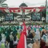 Ribuan jamaah hadiri Istigosah Kubro yang digelar MUI dan Pemprov Jabar di Jalan Diponogoro, Kota Bandung, Sabtu(9/3). (Pandu Muslim/Jabar Ekspres)