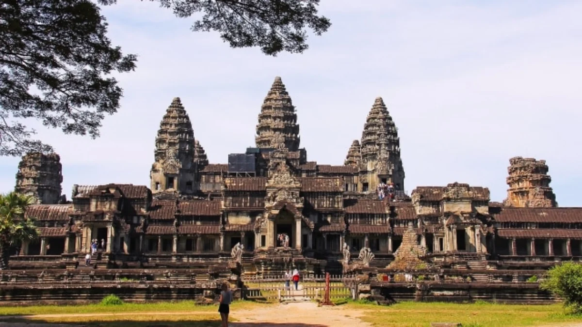 Kamboja Menjadi Pemimpin ASEAN dalam Pemulihan Sektor Pariwisata, Bagaimana Indonesia Menyikapinya