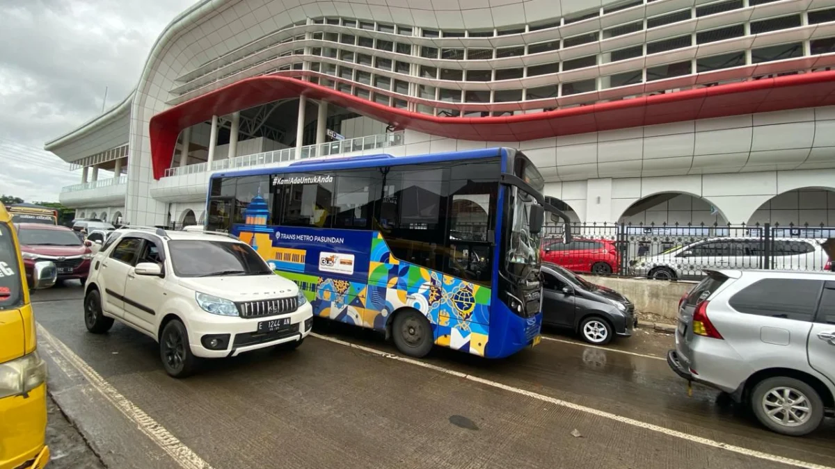 MEGAH: Keberadaan stasiun Kereta Cepat yang berlokasi di Padalarang, Kabupaten Bandung Barat. (Foto Istimewa)