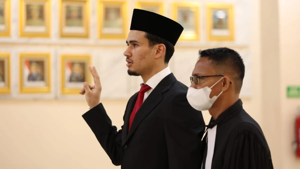 Nathan Tjoe-A-On lakukan sumpah dan janji pewarganegaraan (PSSI)