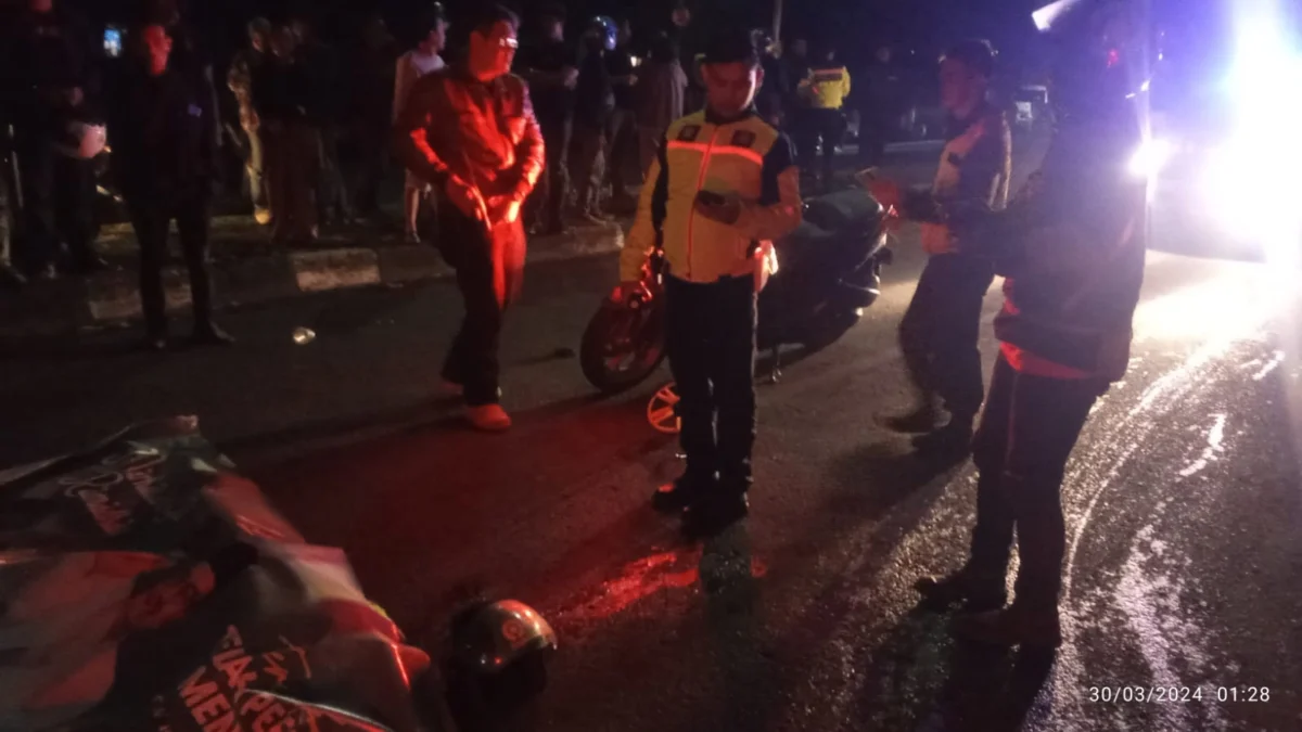 Pengemudi Ojol Tewas Usai Ditabrak Mobil di Jalan BKR Bandung, Sopir Diduga Sedang Mabuk Ist. Seorang pengemudi Ojol tewas Ditempat usai ditabrak dari belakang di Jl. BKR, Kota Bandung, Sabtu (30/3) dini hari. Dok. Unit Gakkum Satlantas Polrestabes Bandung.
