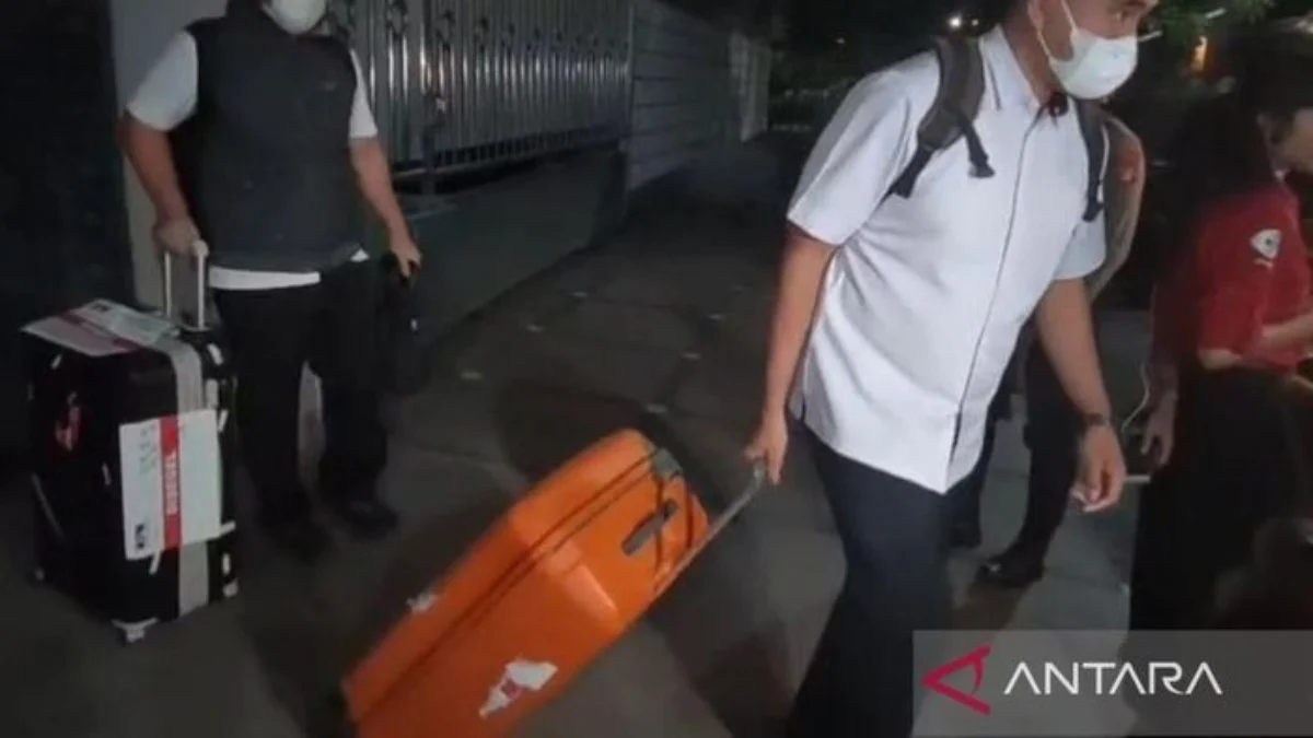 Penggeledahan di rumah Hanan Supangkat / Foto Antara News