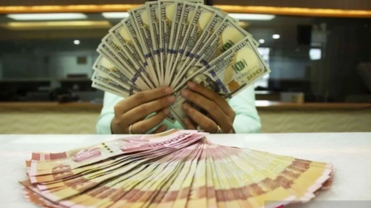 Nilai Tukar Rupiah Merosot