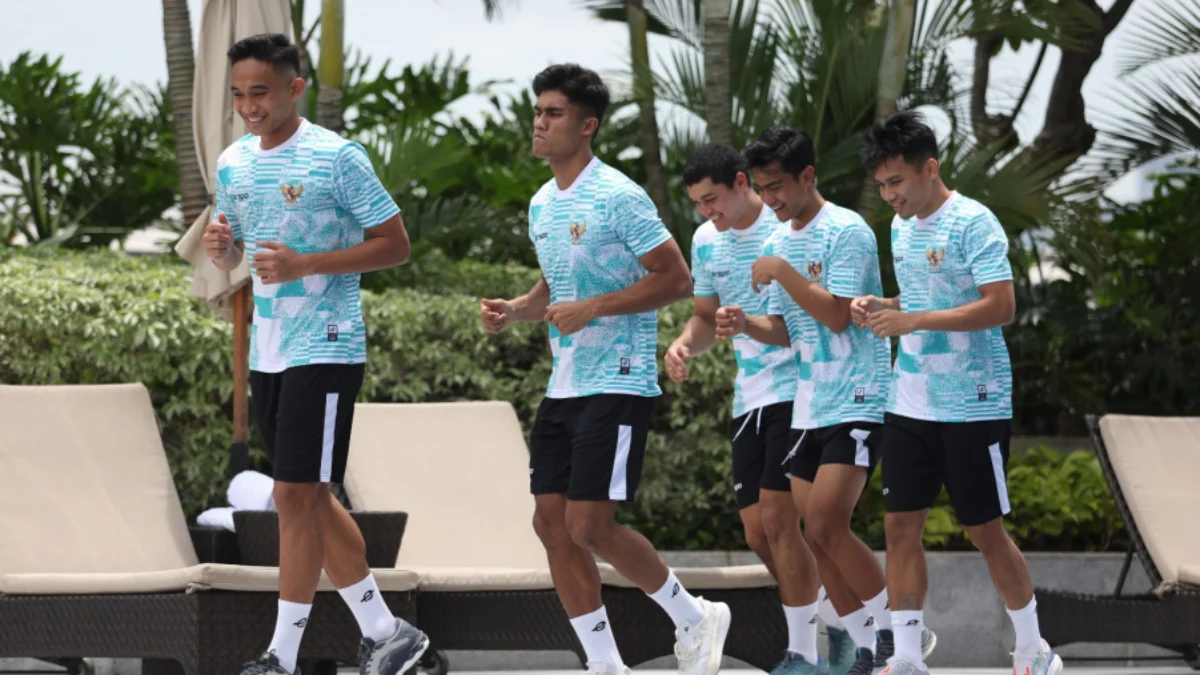 Latihan perdana Timnas Indonesia jelang laga Kualifikasi Piala Dunia 2026 di Stadion GBK, Kamis (21/3).