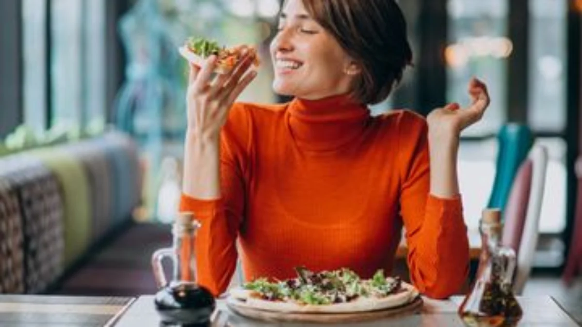 Benarkah Jin Bisa Ikutan Makan Jika Merasa Belum Kenyang? Ini Menurut Hadis Benarkah Jin Bisa Ikutan Makan Jika Merasa Belum Kenyang? Ini Menurut Hadis