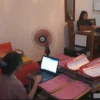 Berkas-berkas Korban Smart Wallet yang sedang diaudit di Kantor Pengacara BAP Law Office oleh pengacara Medioni Anggari. (ist)