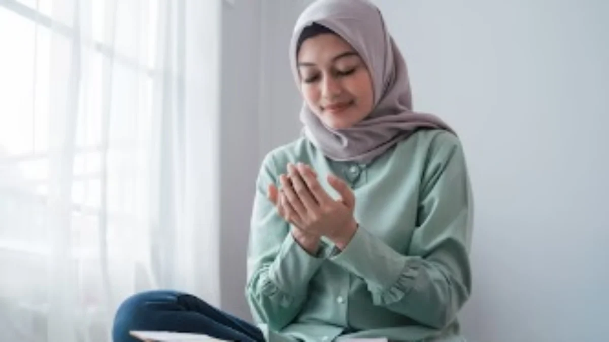 ILUSTRASI Waktu yang mustajab untuk berdoa jangan sampai dilewatkan. (freepik)