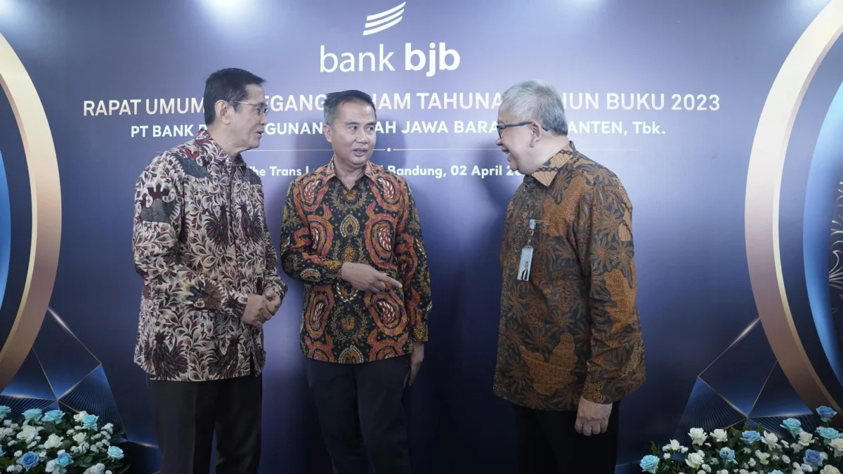 RUPST bank bjb Sepakat Tebar Dividen Rp1 Triliun, 58,27 Persen dari Laba Bersih 2023 Penjabat Gubernur Jawa Barat saat menghadiri