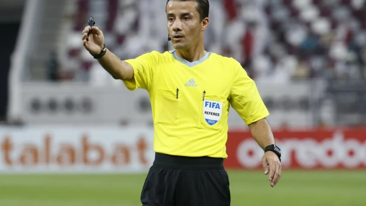 Timnas Indonesia U-23 Dicurangi Warganet Geram! Ini Akun Asli Wasit Nasrullo Kabirov