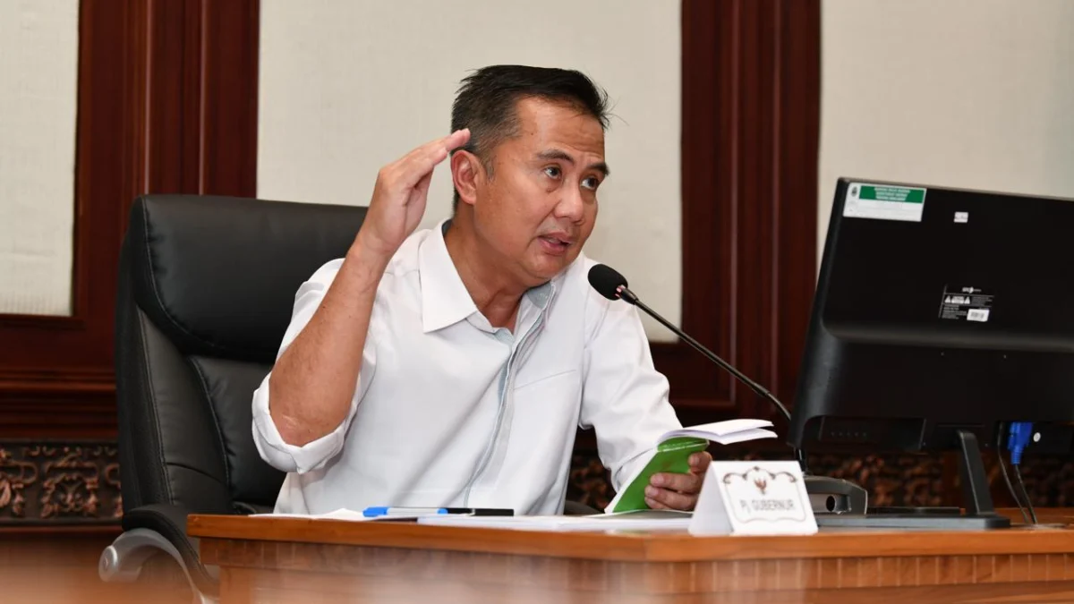 Penjabat Gubernur Jabar Bey Machmudin.