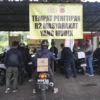 Masyarakat menitipkan kendaraannya baik itu roda dua maupun roda empat di Polsek Nagreg saat akan mudik, Senin (8/4/2024). Foto Istimewa