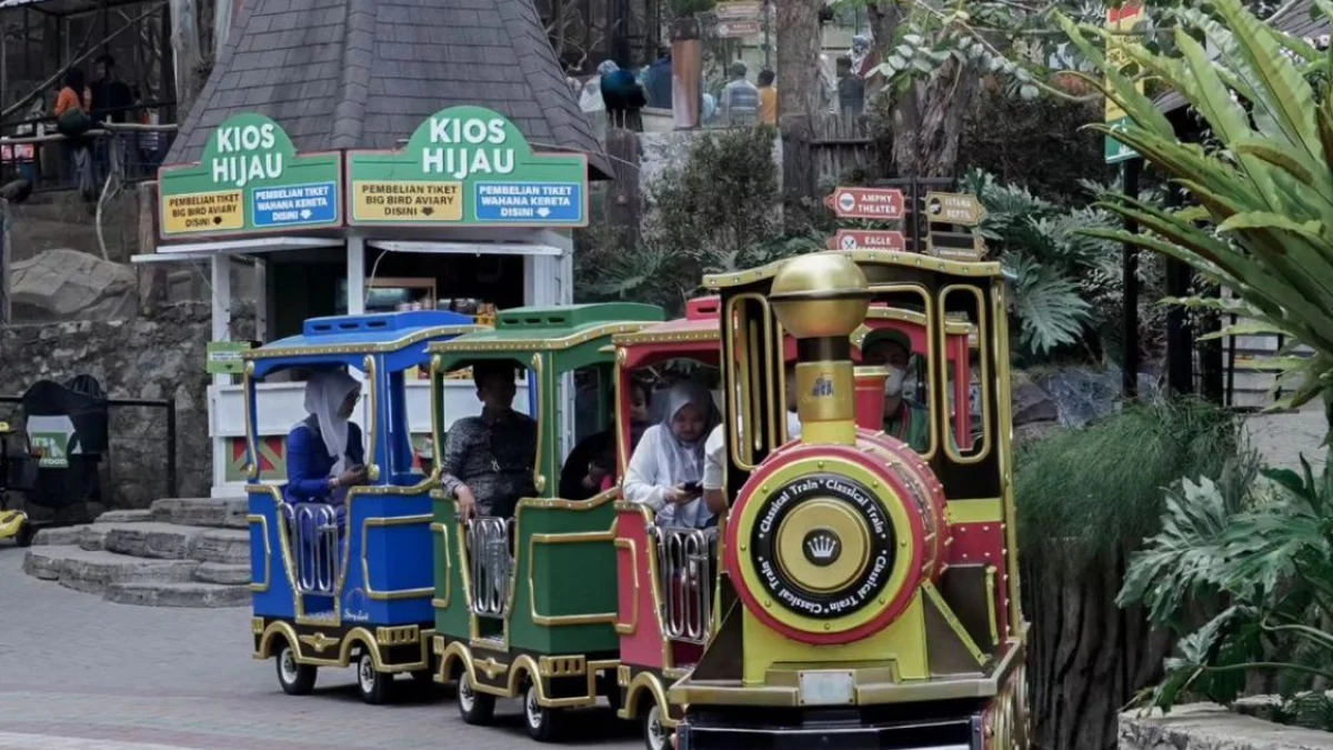 H+2 Lebaran: Angka Kunjungan Wisatawan di Lembang Masih Landai Kawasan wisata Lembang Park and Zoo, Kabupaten Bandung Barat. Kamis (11/4). Foto Jabarekpspres