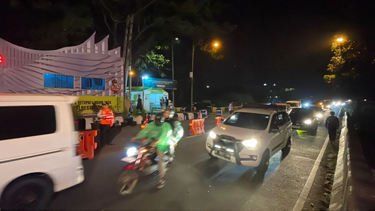 Puncak arus mudik jalur nagreg terjadi H-2 lebaran/Foto: Agi/Jabar Ekspres/