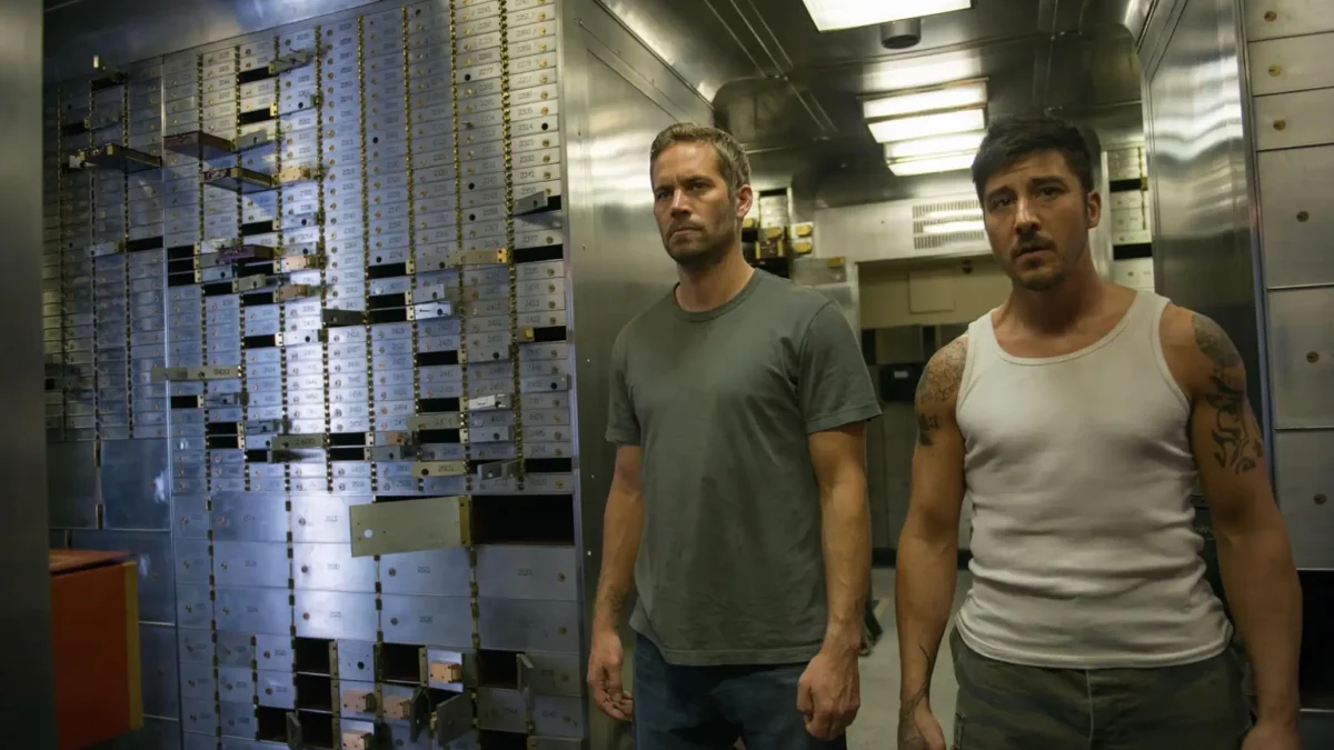 Sinopsis Film Brick Mansions, Aksi Mendiang Paul Walker Menghancurkan Kota Kejahatan
