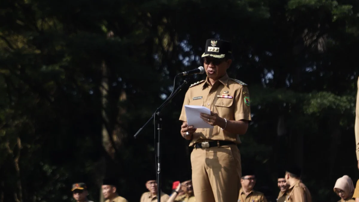 Bupati Bandung saat gelar apel di hadapan ASN di Lapangan Upakarti, Soreang, Kabupaten Bandung bebebapa waktu lalu.