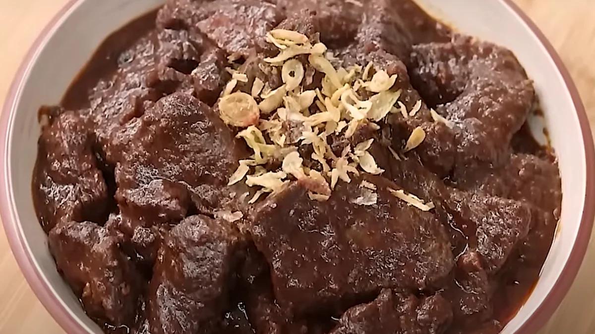 Resep Semur Daging dan Oseng Kentang Cabe, Simpel dan Praktis!