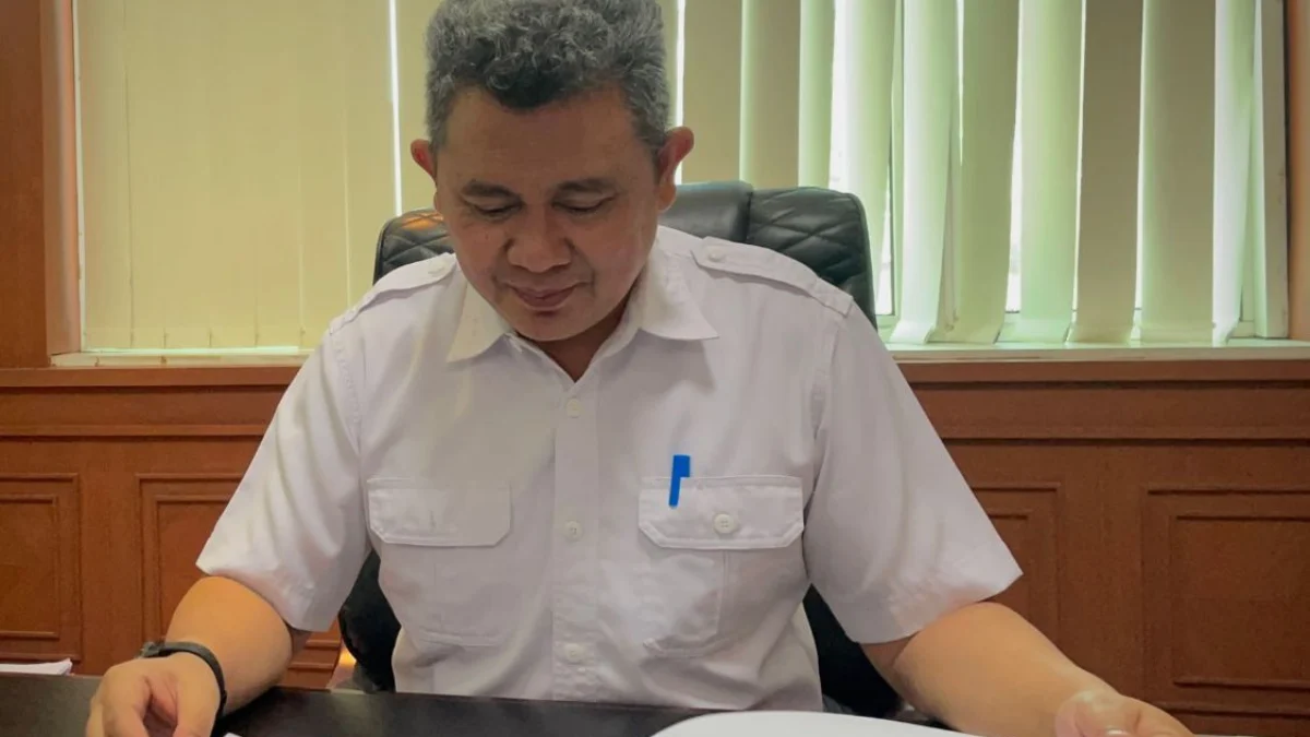 Sekda KBB Ancam Potong Tukin Bagi PNS Tak Disiplin Sekretaris Daerah Kabupaten Bandung Barat Ade Zakir