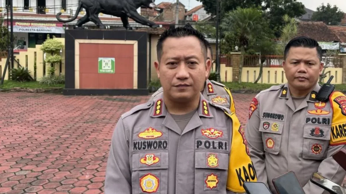 Kapolresta Bandung Kombes Pol. Kusworo Wibowo saat memberikan keterangan di Mapolresta Bandung, Kabupaten Bandung, Jawa Barat, Jumat (5/4/2024). (ANTARA)