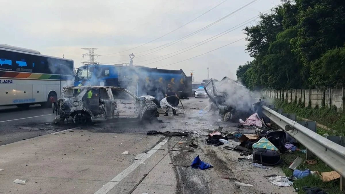 Kakak beradik jadi korban kecelakaan maut di tol Japek/Istimewa/