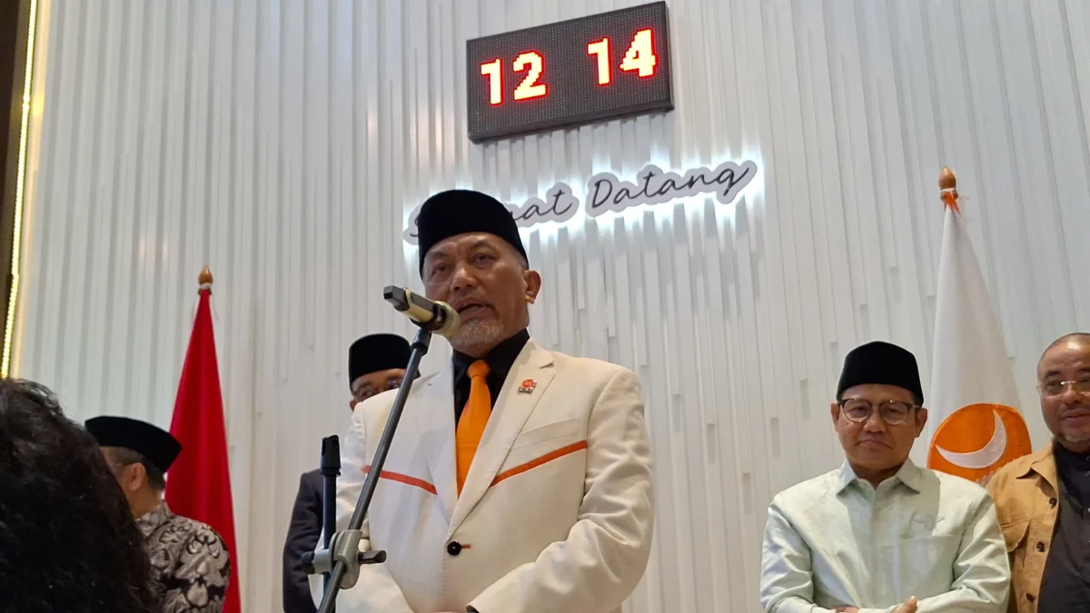 Presiden PKS Ahmad Syaikhu saat konferensi pers/Disway.id/Anisha Aprilia-