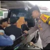 Polisi saat memberikan himbauan kepada para pengunjung. Foto : Dok Polsek Tamansari