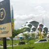 Rambu area parkir Masjid Raya Al-Jabbar, Gedebage, Kota Bandung. (Pandu Muslim/Jabar Ekspres)