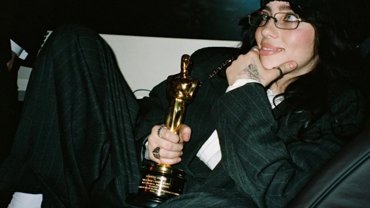 Potert Penyanyi Billie Eilish (Instagram: billieeilish)