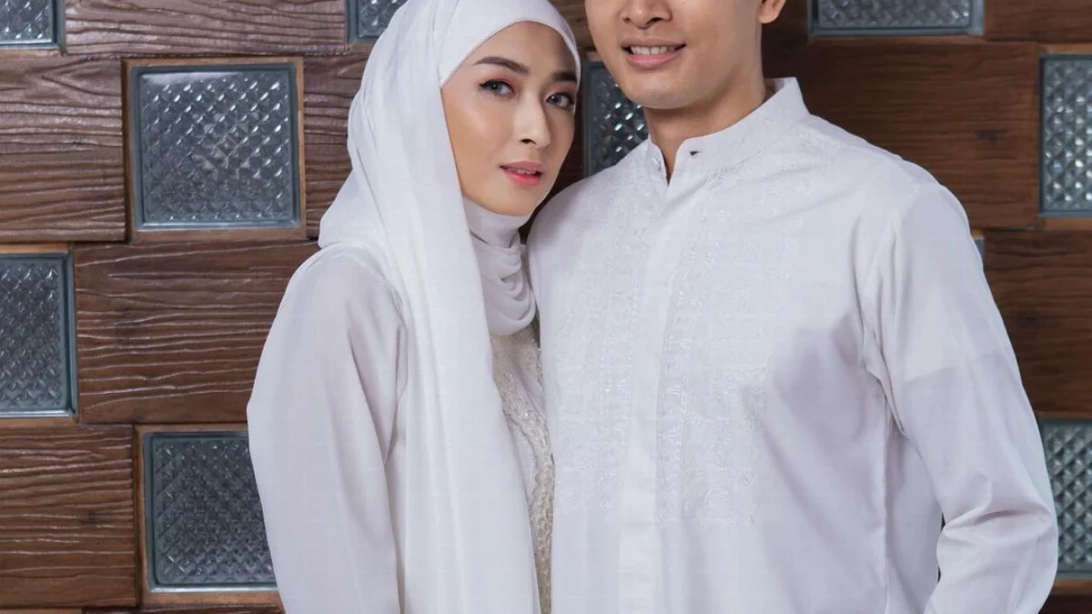 Fedi Nuril bersama sang Istri (Instagram: fedinuril)