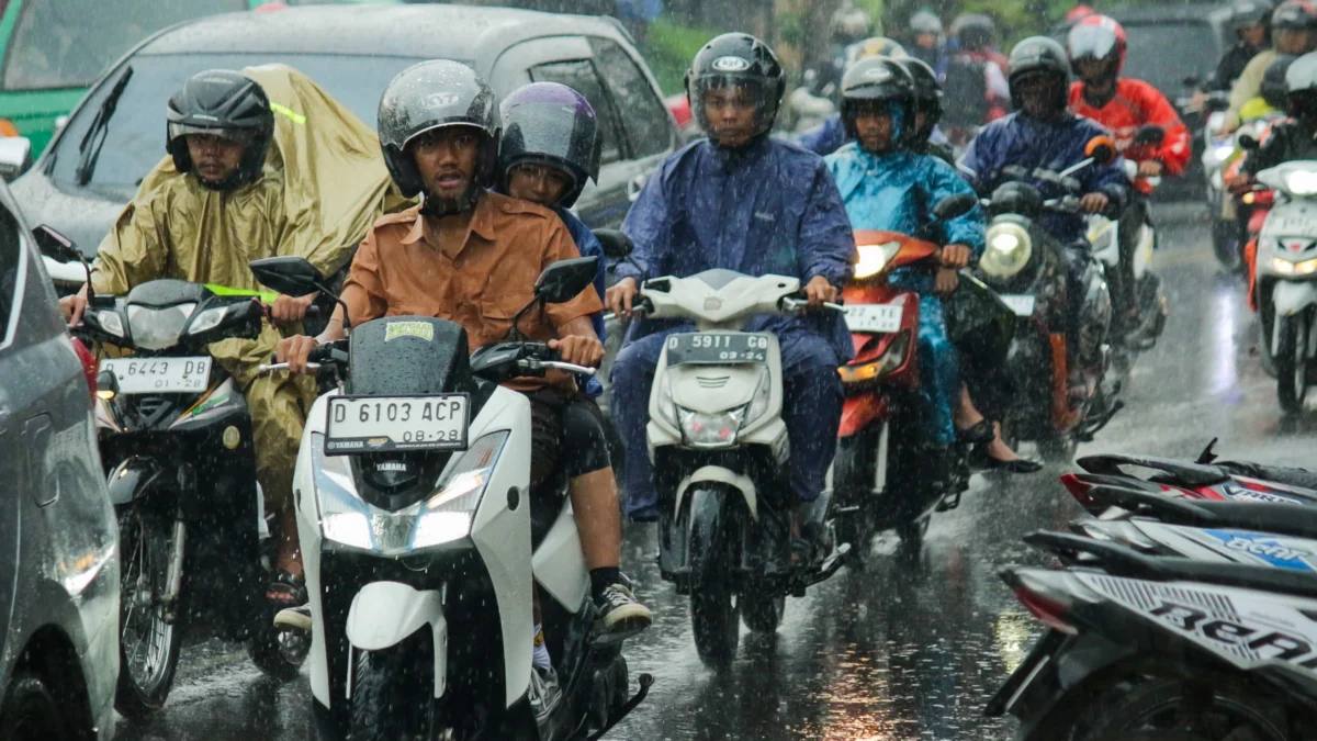 Ilustrasi: Pemudik saat melaksanakan arus balik yang terkena one way dan contra flow.