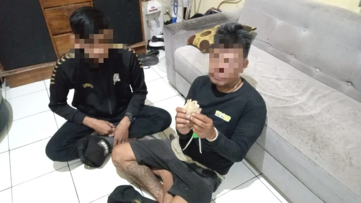 Dua preman kembali berhasil diamankan oleh Polsek Majalaya setelah melakulan pemalakan di sekitaran Alun-Alun Majalaya, Kamis (4/4/2024) malam. Foto Istimewa