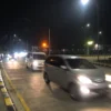 KEMACETAN: Kendaraan para pemudik sudah mulai memasuki wilayah Kecamatan Parungkuda, Kabupaten Sukabumi, Sabtu (6/4).