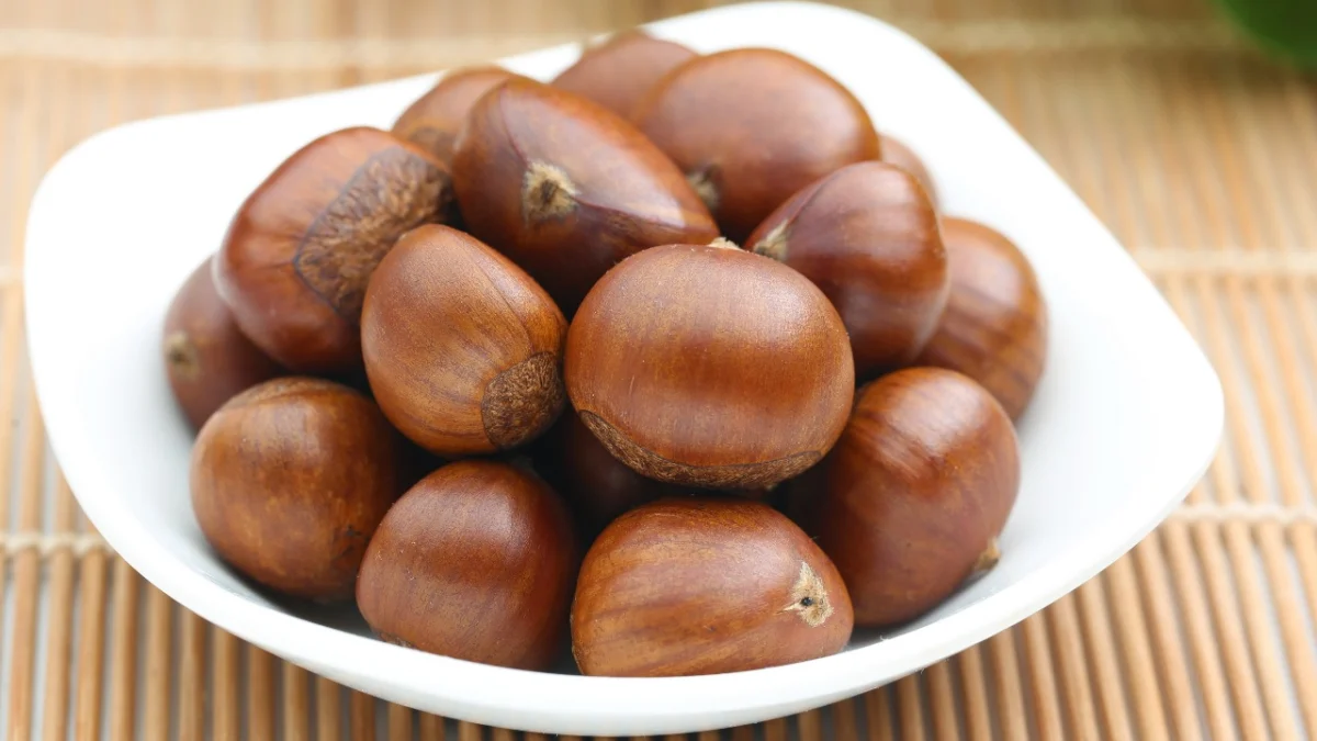 Bantu Meningkatkan Kesehatan Tulang, Ketahui 6 Kandungan Nutrisi Kacang Kastanye (ilustrasi: Freepik)