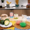 Dalam merayakan Idul Fitri, hidangan khas kerap menjadi sorotan untuk memberikan keramahtamahan dan kehangatan kepada tamu yang berkunjung. Salah satu resep trending yang menjadi pilihan unik menu Halal Bihalal adalah Sagu Alpukat.