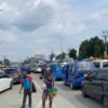 Kepadatan kendaraan di Tol Bocimi pintu keluar Parungkuda.