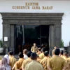 Ist. Pj Gubernur Jabar saat gelar apel bersama ASN. Dok. Humas Jabar.