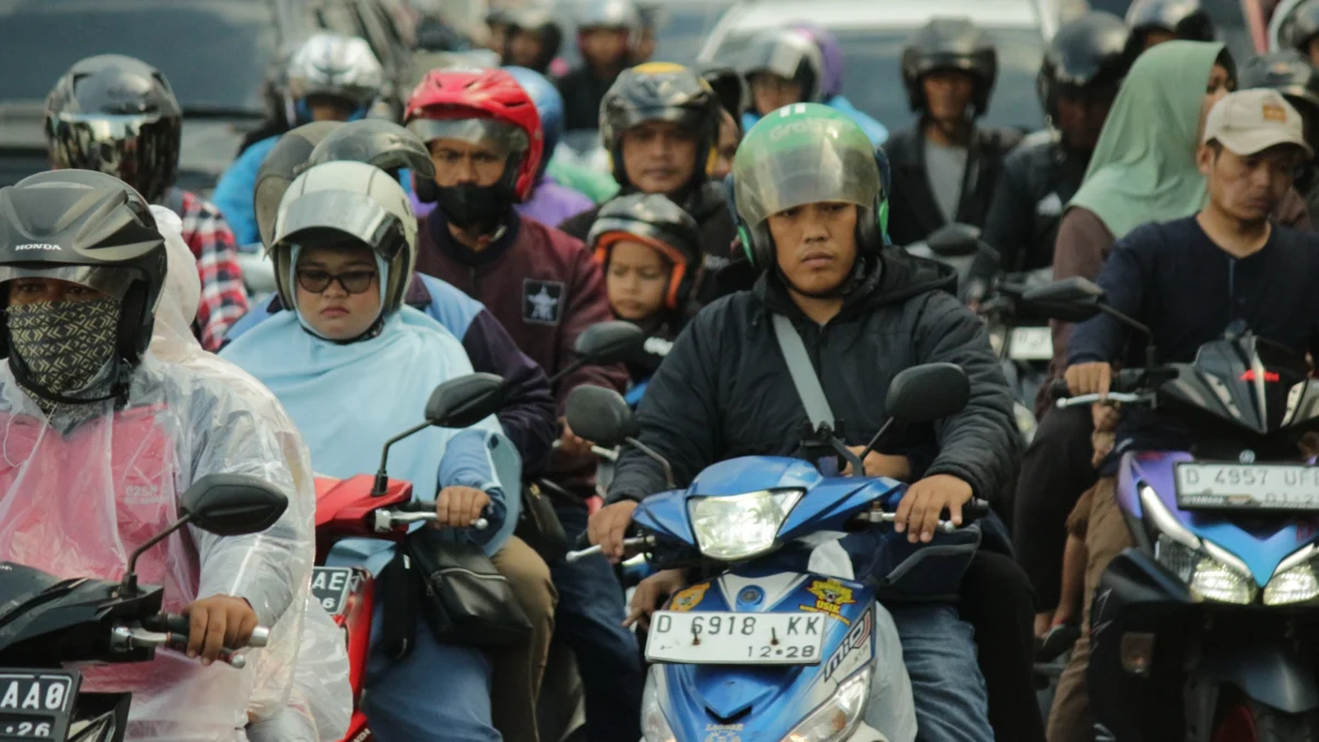 BMKG: Masyarakat saat melaksanan perjalanan arus balik lebaran 2024.