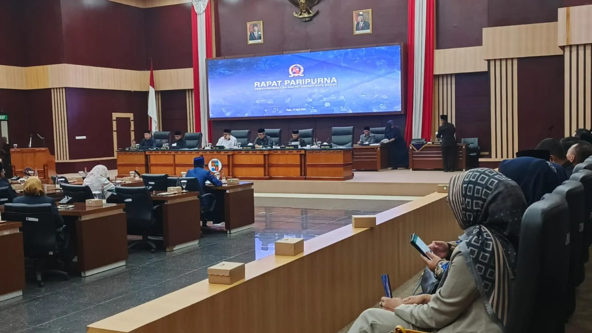 10 Tahun Pimpin Kota Bogor, Bima Arya Puji Kinerja DPRD di Rapat Paripurna Terakhir Suasana Rapat Paripurna DPRD Kota Bogor terakhir di masa jabatan Bima Arya dan Dedie A. Rachim.