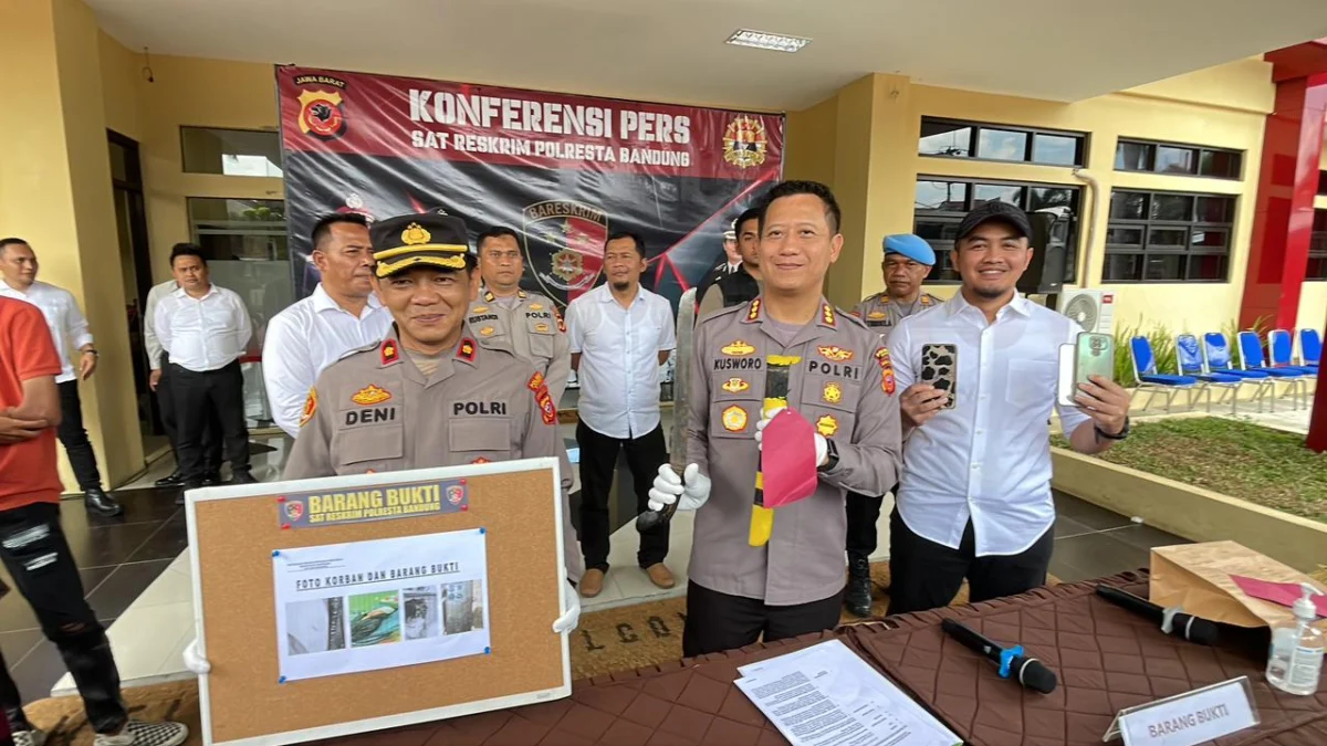 Kapolresta Bandung, Kombes Pol Kusworo Wibowo, saat gelar perkara di Mapolresta Bandung, Senin 22 April 2024.