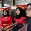 Salah satu peserta yang memeriahkan acara Hari Tari Sedunia di Kota Cimahi, Minggu (28/4).