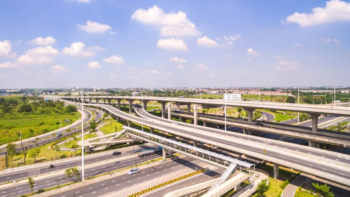 Daftar Tarif Jalan Tol Trans Jawa 2024 untuk Mudik Lebaran!