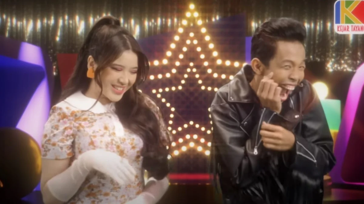 Kecerian Dede Sunandar dan Tiara Andini dlam MV Kupu-kupu (Tangkapan layar Youtobe Tiara Andini)