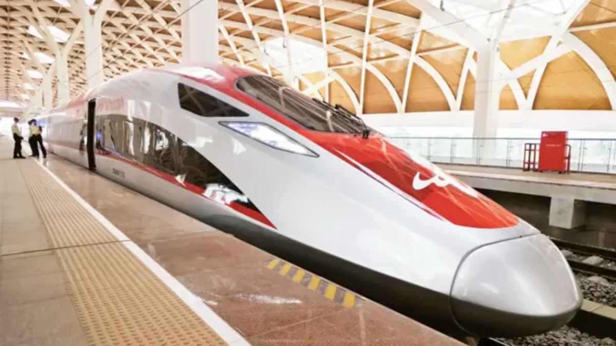 Jadwal Keberangkatan Kereta Cepat Whoosh dari Stasiun Halim, 24 April 2024, Simak Selengkapnya di Sini