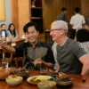 Sofyan Pratama ajari CEO Apple Tim Cook belajar bahasa Indonesia (IG: Sofyan Pratama)