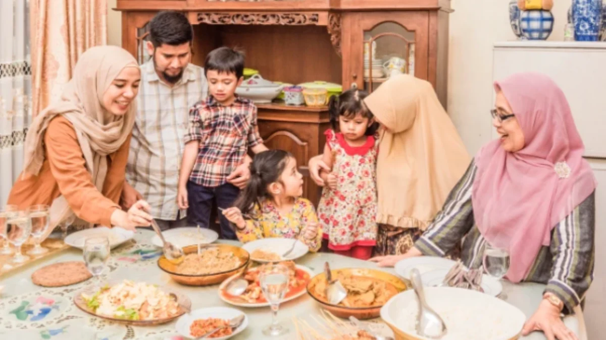 Mengenal Lebih Jauh Open House Lebaran: Ajang Silaturahmi dan Kebersamaan Mengenal Lebih Jauh Open House Lebaran: Ajang Silaturahmi dan Kebersamaan