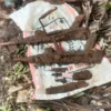 Senjata api laras panjang ditemukan dalam tanah kebun bambu milik warga di Desa Selajambe, Kecamatan Cisaat, Kabupaten Sukabumi. Dok poto: Koramil 0607-09.