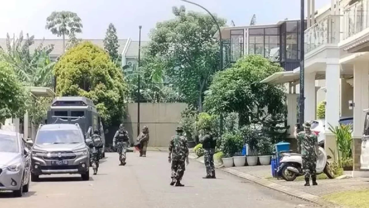 Warga Cluster Visalia Trauma Pasca Ledakan Gudang Amunisi Warga Cluster Visalia Trauma Pasca Ledakan Gudang Amunisi