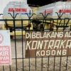 Gerbang kontrakan tempat Pegi alias Perong alias Pegi Setiawan di Katapang, Kabupaten Bandung. Foto Agi
