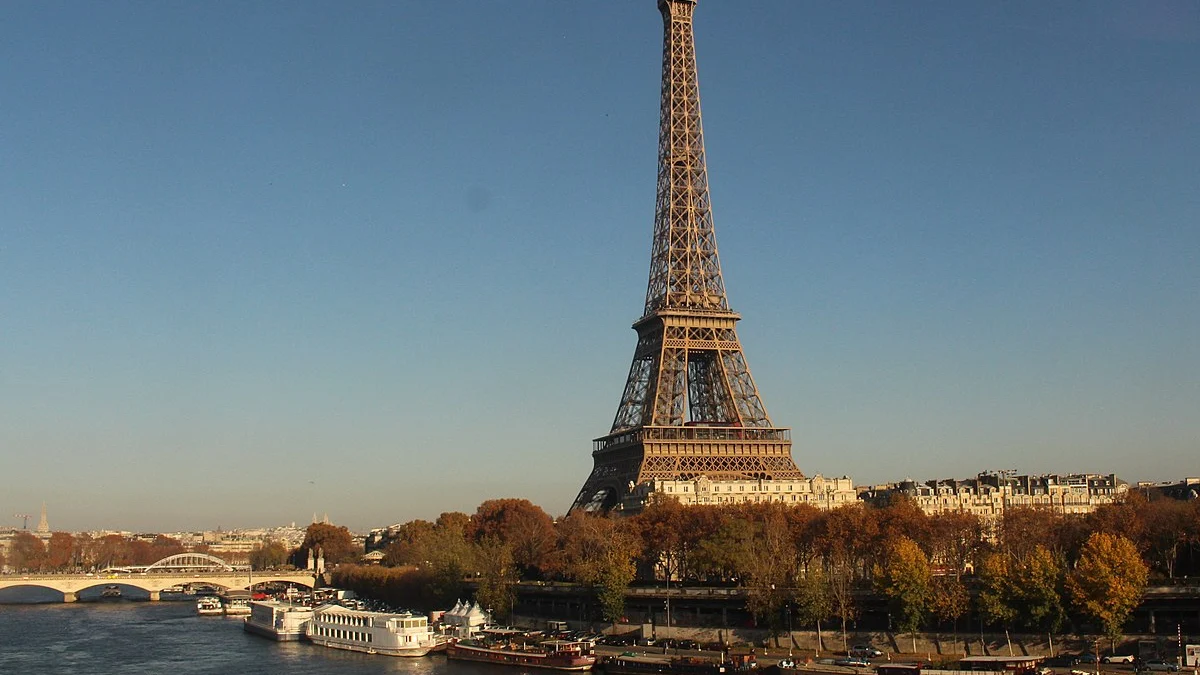 Paris, Perancis Jadi Kota Terpadat di Dunia, Bern Geser Amsterdam di Daftar Deluxe Holiday Homes Paris, Perancis Jadi Kota Terpadat di Dunia, Bern Geser Amsterdam di Daftar Deluxe Holiday Homes