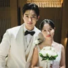 Ending Drakor Lovely Runner yang berakhir bahagia.